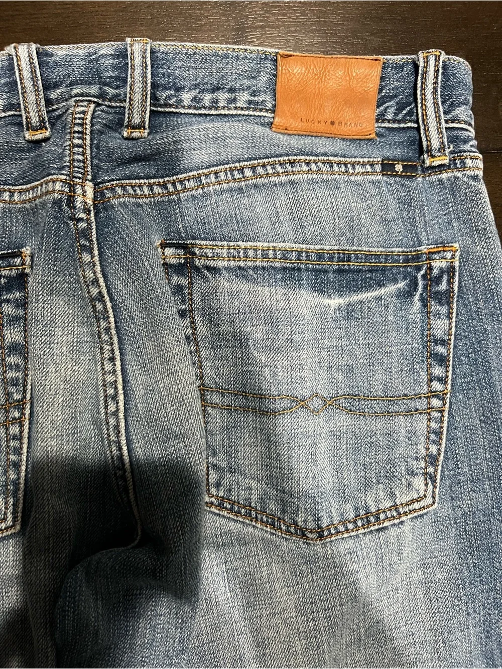 Lucky Brand Men's Blue Straight Light Wash Mid Rise Button Denim Jeans 33x30